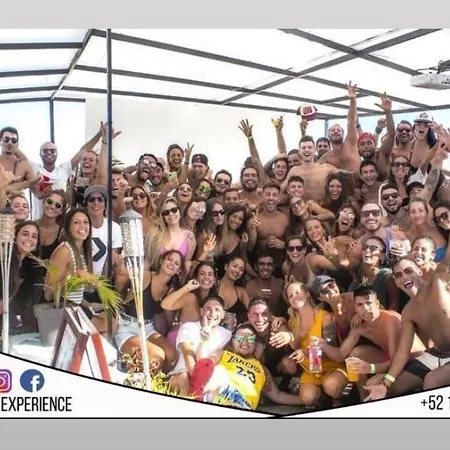Izsla Playa Del Carmen Albergue